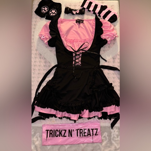 Dolls Kill costume Trickz N’ Treatz - Picture 1 of 10